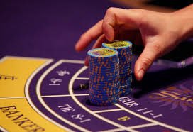 টেনিস কোর্টে ম্যাচ চলাকালীন 88bet apk গাইড ব্যবহার